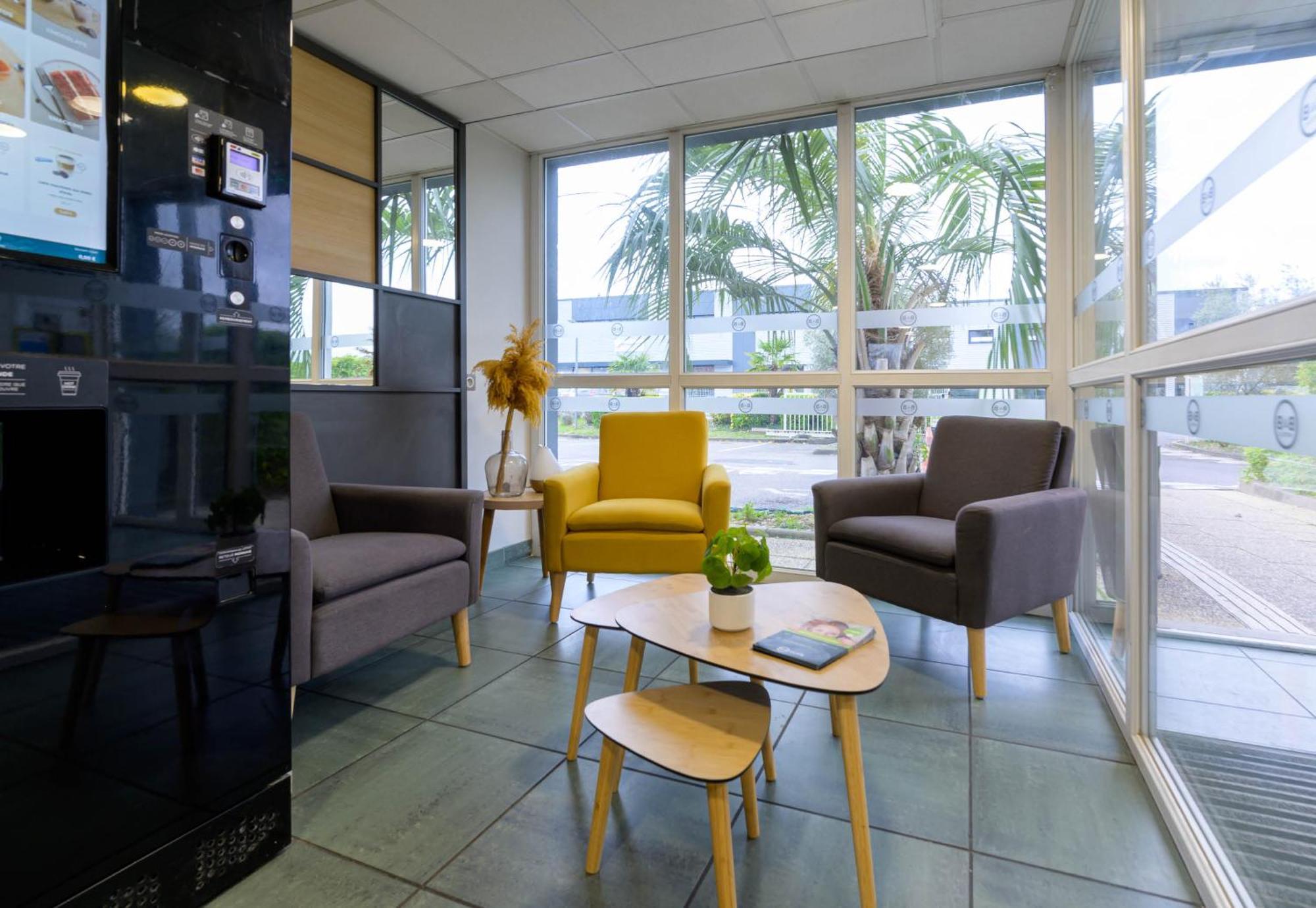 B&B Hotel Creil Chantilly Екстер'єр фото