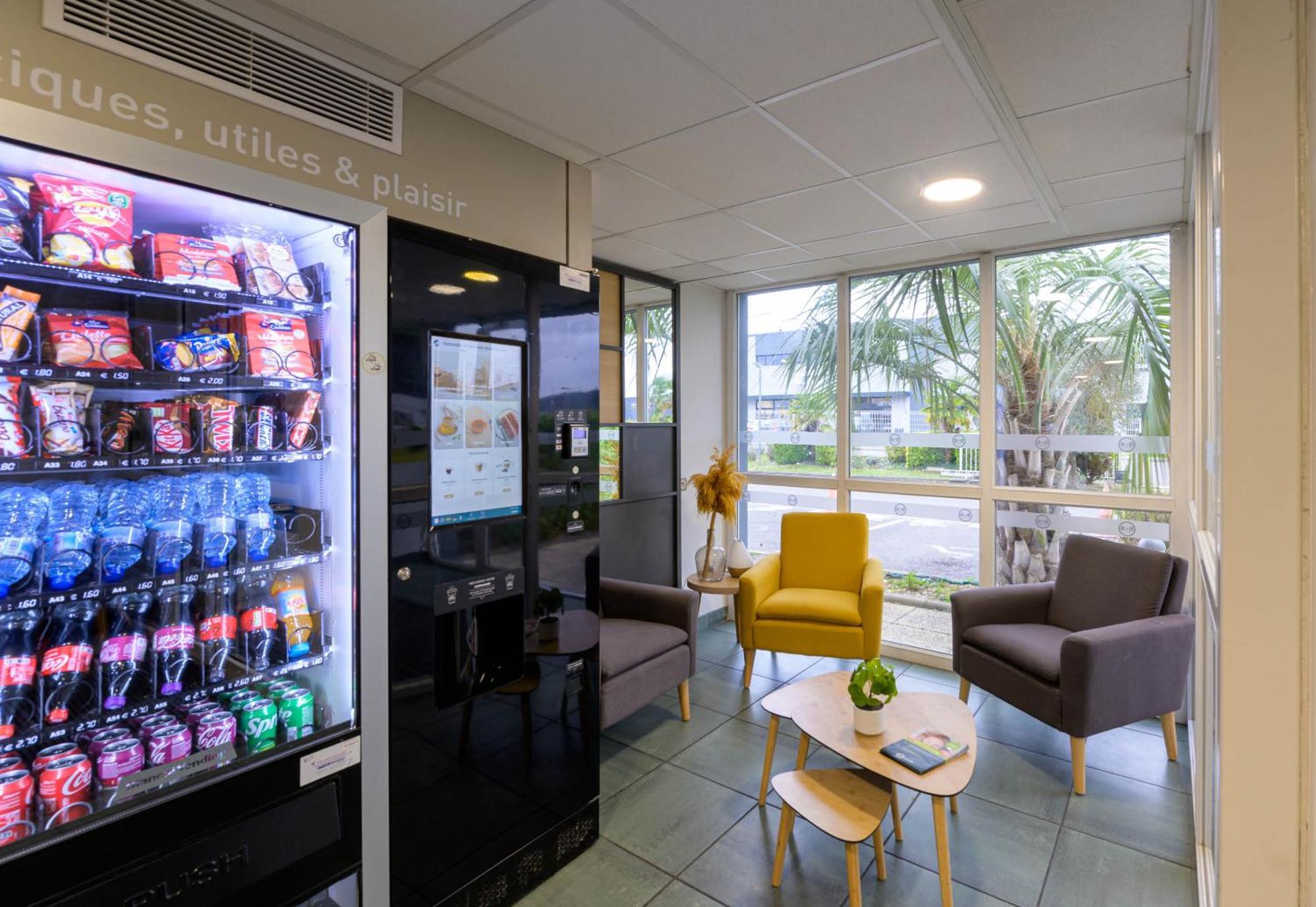 B&B Hotel Creil Chantilly Екстер'єр фото