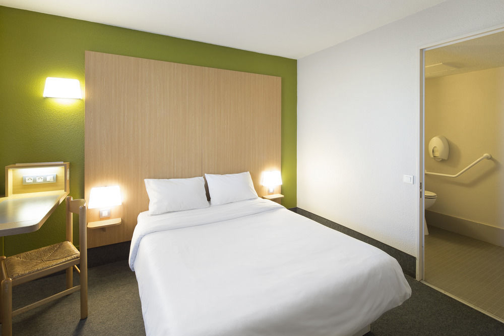 B&B Hotel Creil Chantilly Екстер'єр фото