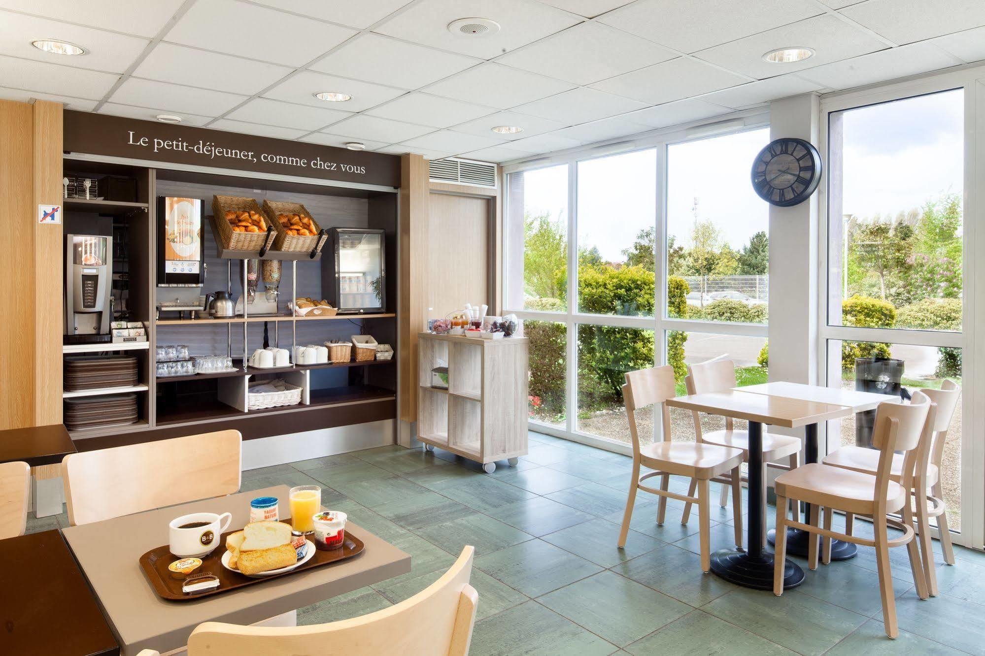 B&B Hotel Creil Chantilly Екстер'єр фото